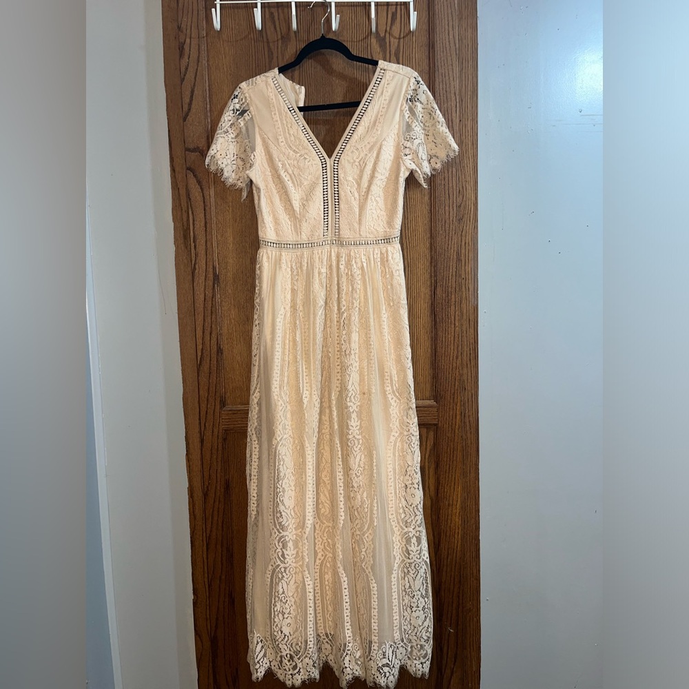 Apricot Women's V Neck Short Sleeve Floral Lace Dress